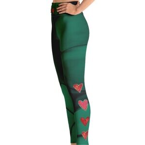 DEBBIE DANNHEISSER Flower on Emerald Red Hearts High-Waist Leggings X-Small